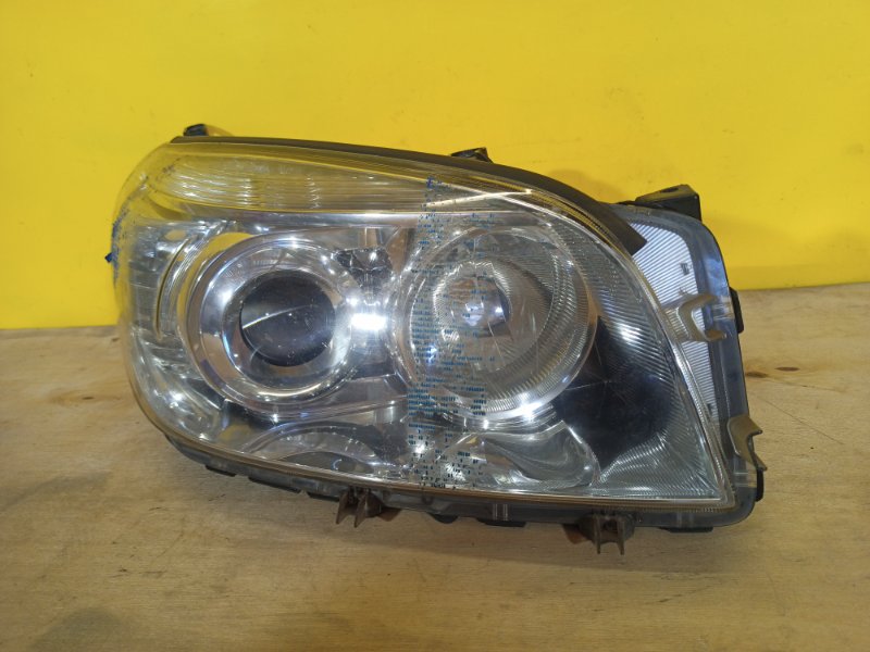 Фара правая TOYOTA RAV4 05-12 8113042360 Б/У