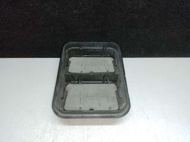 Клапан вентиляции салона задний левый NISSAN X-TRAIL/ROGUE T32 13-20 2015 2.5 QR25DE 76804-2DZ0A Б/У