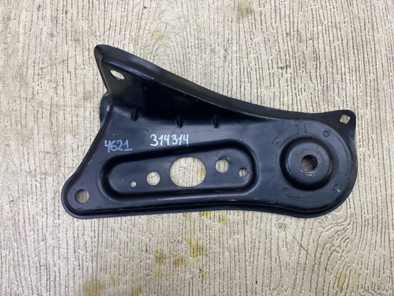 Крепление балки подвески правое LEXUS ES350 06-12 2011 SEDAN 3.5 2GR-FE 5103533030 Б/У