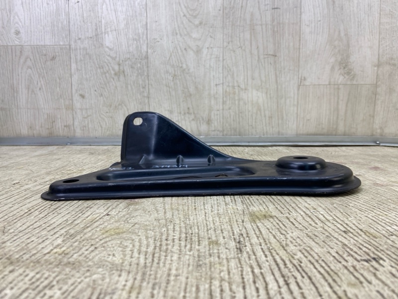 Крепление балки подвески правое ES350 06-12 2011 SEDAN 3.5 2GR-FE