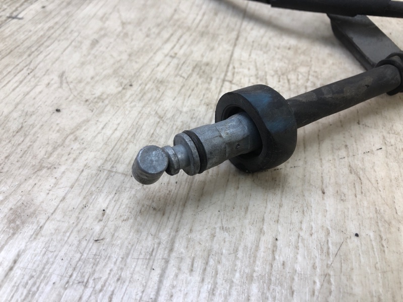 Трос стояночного тормоза правый KIA FORTE/CERATO TD 08-13 TD 2.0 G4KD