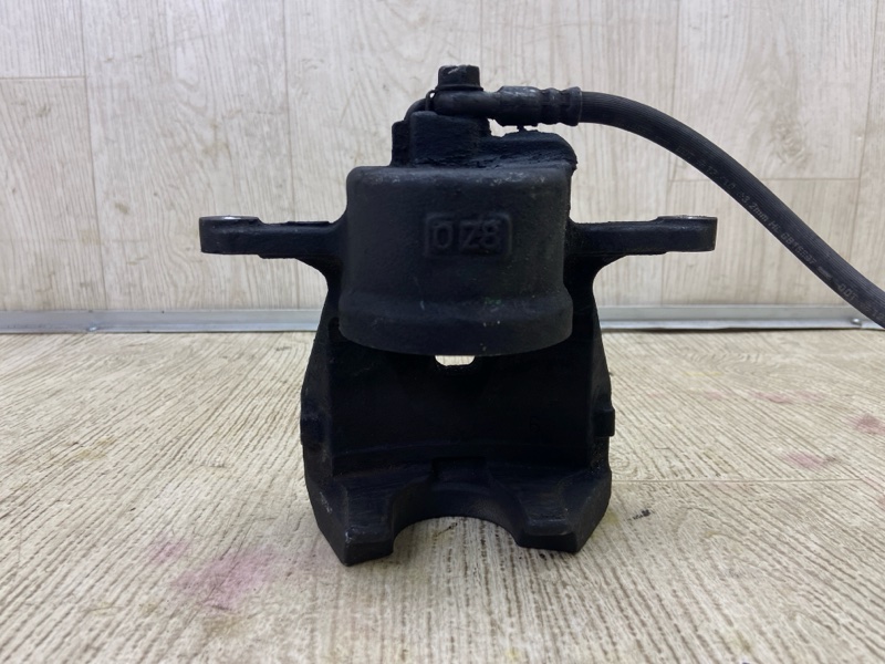 Суппорт тормозной передний правый ES350 06-12 2011 SEDAN 3.5 2GR-FE