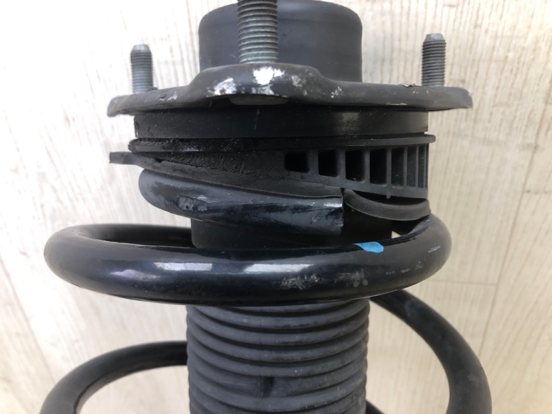 Амортизатор передний правый KIA FORTE/CERATO TD 08-13 TD 2.0 G4KD