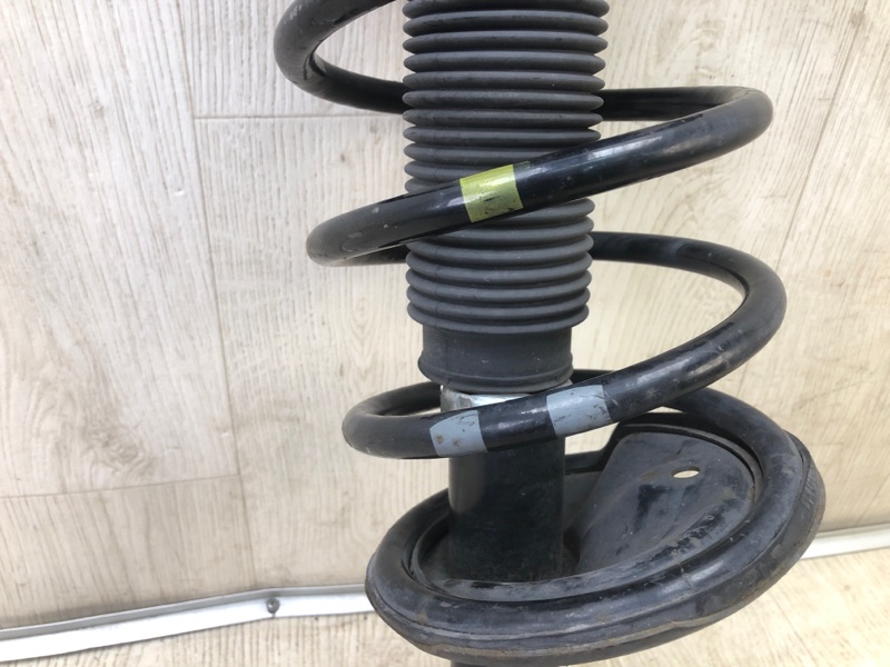 Амортизатор передний правый FORTE/CERATO TD 08-13 2009 TD 2.0 G4KD