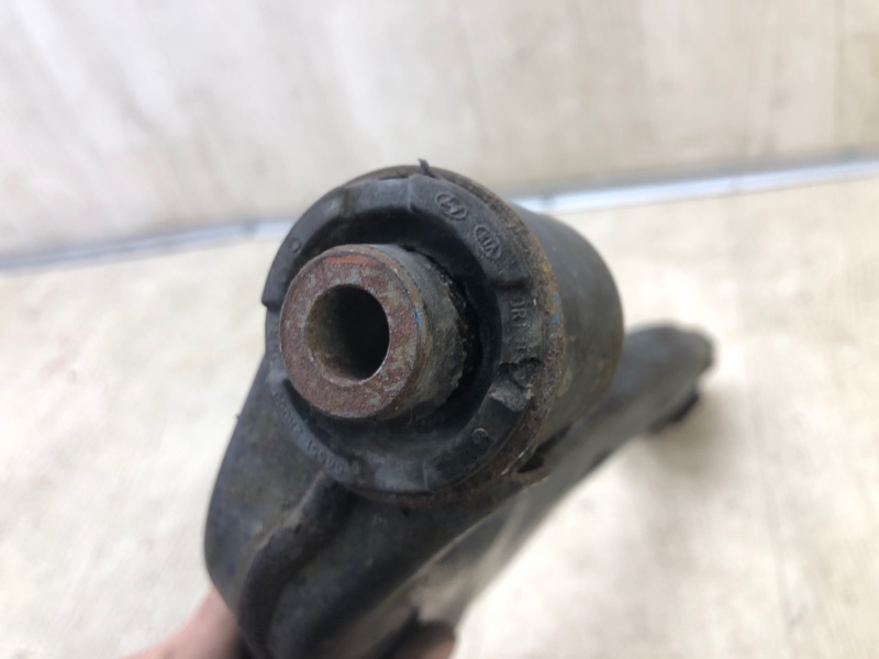 Рычаг передней подвески нижний левый FORTE/CERATO TD 08-13 2009 TD 2.0 G4KD