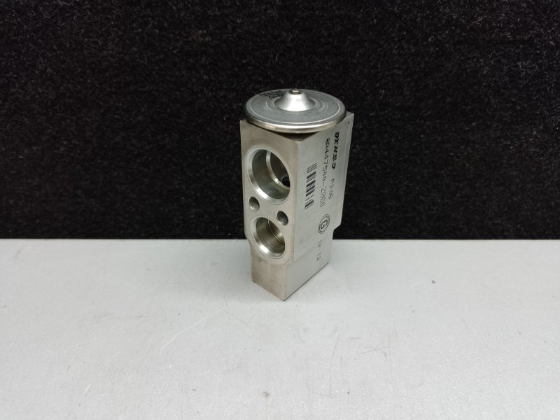 Клапан кондиционера задний TOYOTA SIENNA 11-16 2012 3.5 2GR-FE 88515-08120 Б/У