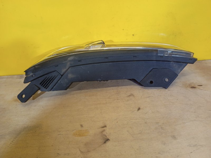 Дневной ходовой огонь левый KONA OS 17-23