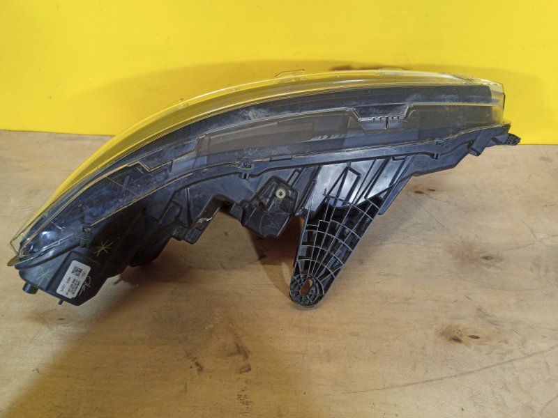 Фара левая MUSTANG MACH-E 19-