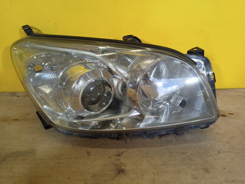 Фара правая TOYOTA RAV4 05-12 8113042430 Б/У