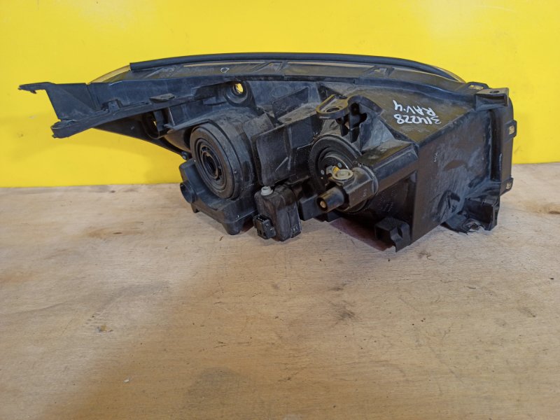 Фара левая RAV4 05-12 Фара левая RAV4 05-12