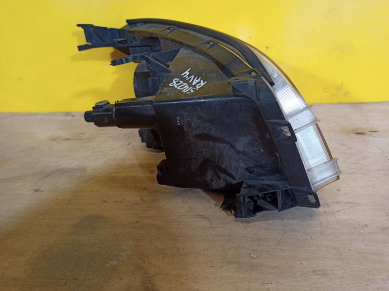 Фара левая RAV4 05-12 Фара левая RAV4 05-12