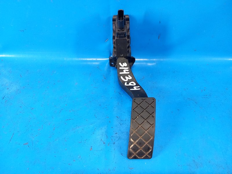 Педаль газа AUDI A3 (8V) 12–17 2015 CNTC 2.0 5Q1723503H Б/У