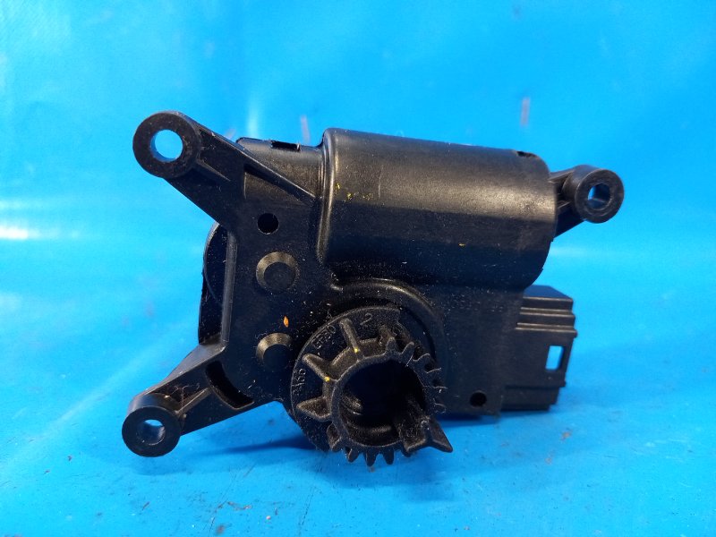 Моторчик заслонки печки A3 (8V) 12–17 2015 CNTC 2.0