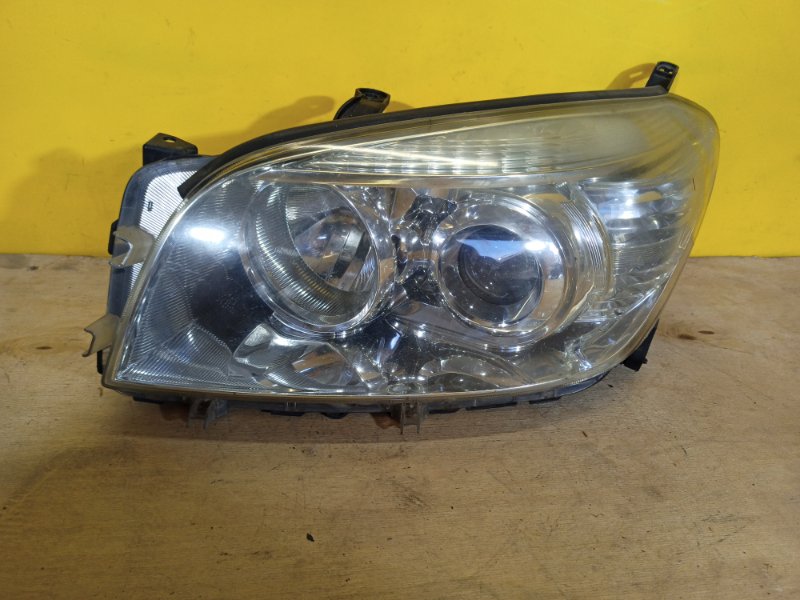 Фара левая TOYOTA RAV4 05-12 8117042360 Б/У