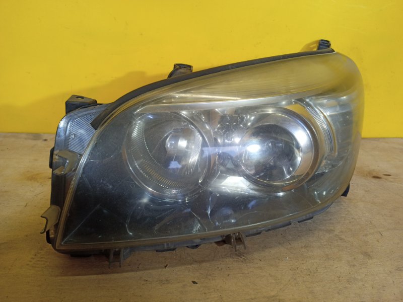 Фара левая TOYOTA RAV4 05-12 8117042360 Б/У