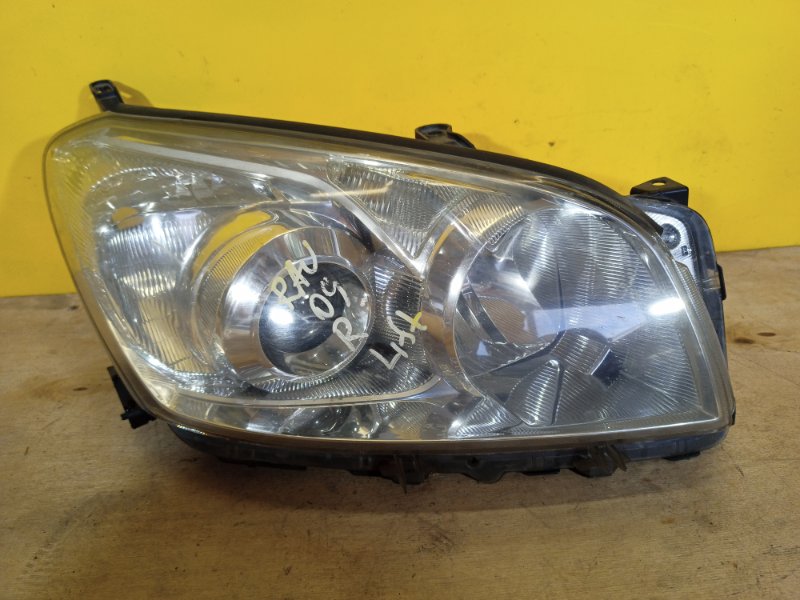 Фара правая TOYOTA RAV4 05-12 8113042430 Б/У