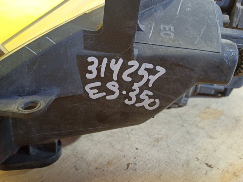 Фара правая ES350 06-12