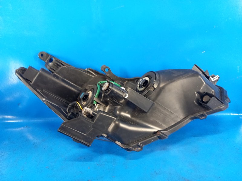 Фара левая PRIUS PLUS 11-14 2013 ZVW41L 1.8 2ZRFXE Фара левая PRIUS PLUS 11-14 2013 ZVW41L 1.8 2ZRFXE