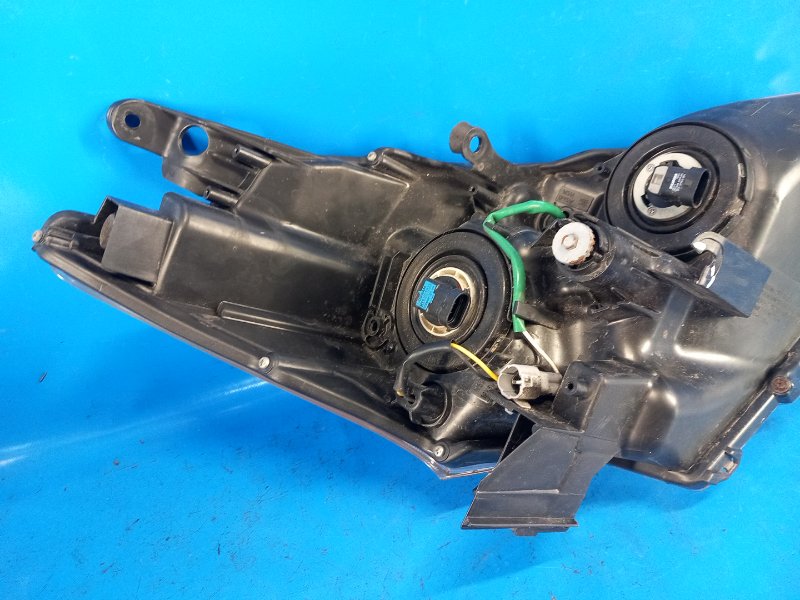 Фара левая PRIUS PLUS 11-14 2013 ZVW41L 1.8 2ZRFXE Фара левая PRIUS PLUS 11-14 2013 ZVW41L 1.8 2ZRFXE