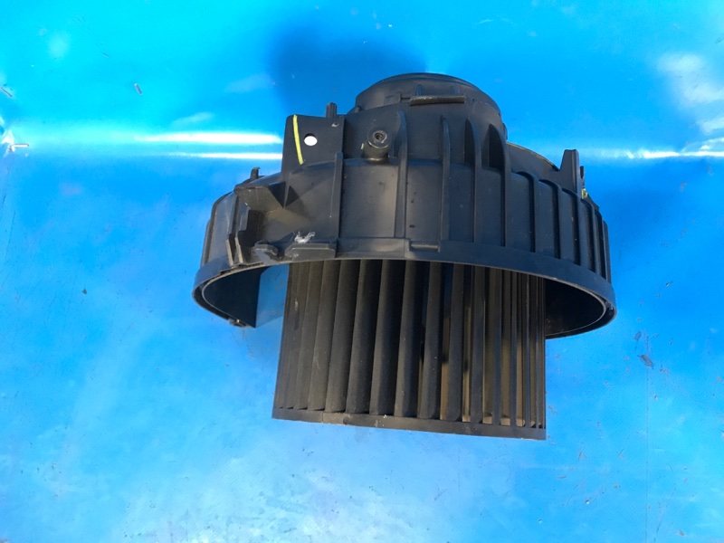 Моторчик печки SENTRA B17 12-21 2015 B17 1.8 MRA8DE