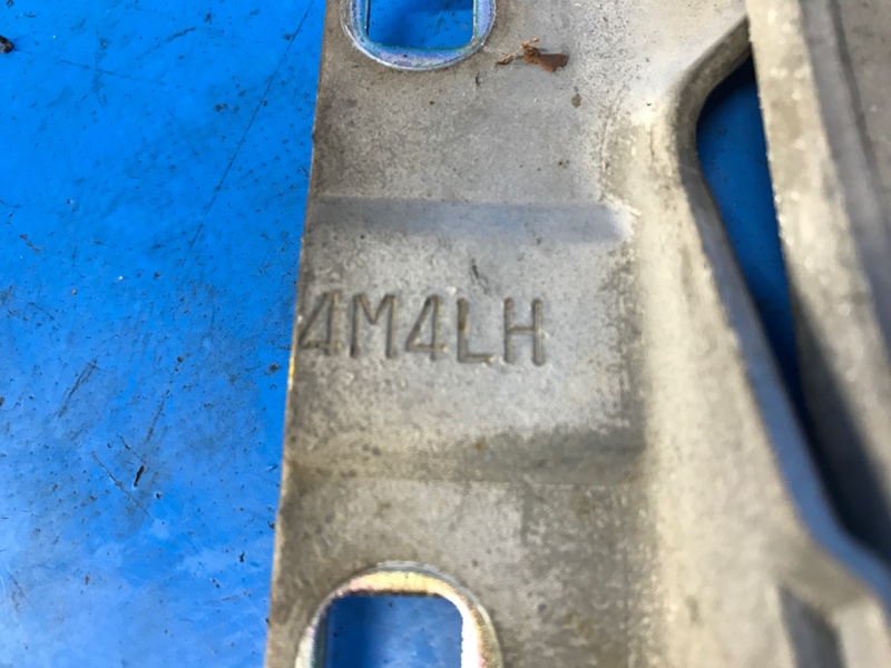 Петля капота левая NISSAN PATHFINDER R51 04-14 R51 4.0 VQ40DE