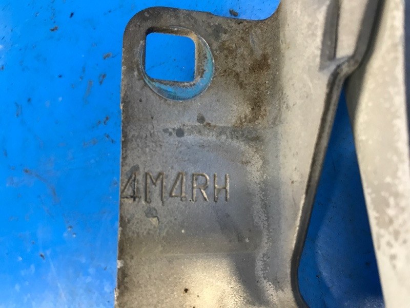 Петля капота правая NISSAN PATHFINDER R51 04-14 R51 4.0 VQ40DE