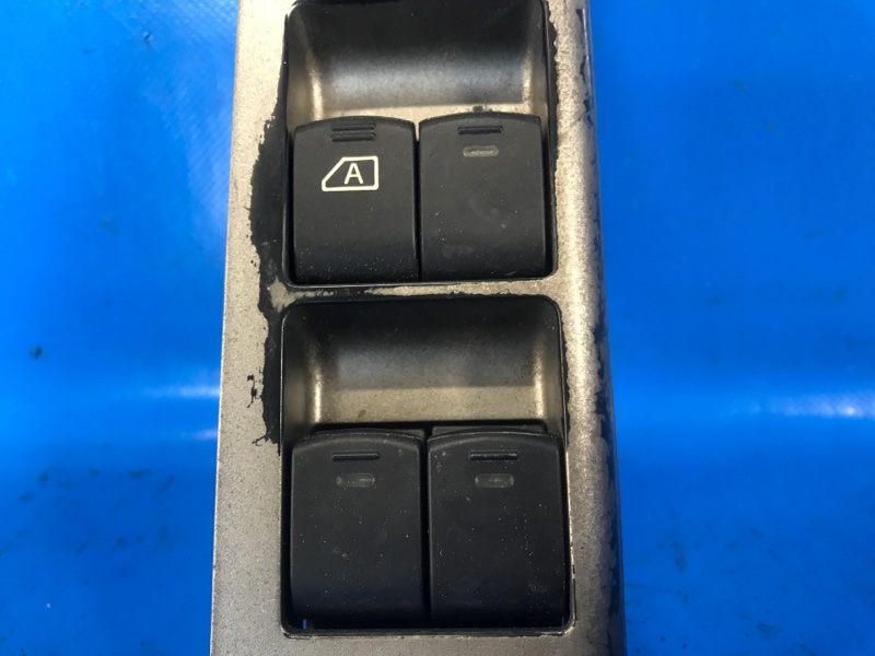 Блок управления стеклоподъемниками NISSAN PATHFINDER R51 04-14 R51 4.0 VQ40DE Блок управления стеклоподъемниками NISSAN PATHFINDER R51 04-14 R51 4.0 VQ40DE