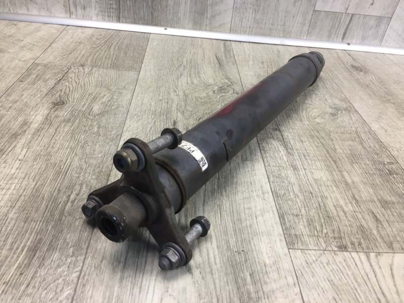 Карданный вал задний LS460 06-12 4.6 1UR-FSE Карданный вал задний LS460 06-12 4.6 1UR-FSE