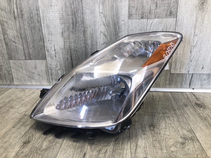 Фара передняя левая PRIUS - 20 03-11