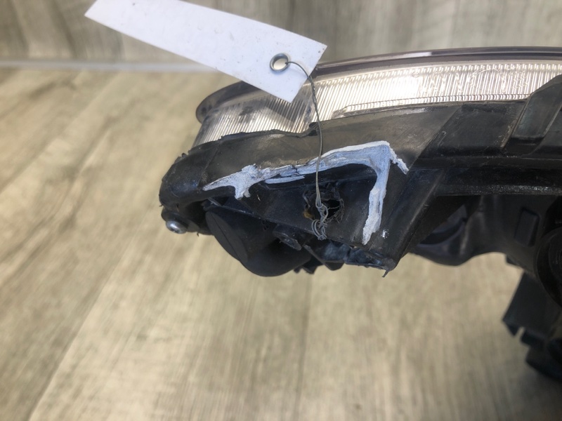 Фара передняя левая PRIUS - 20 03-11