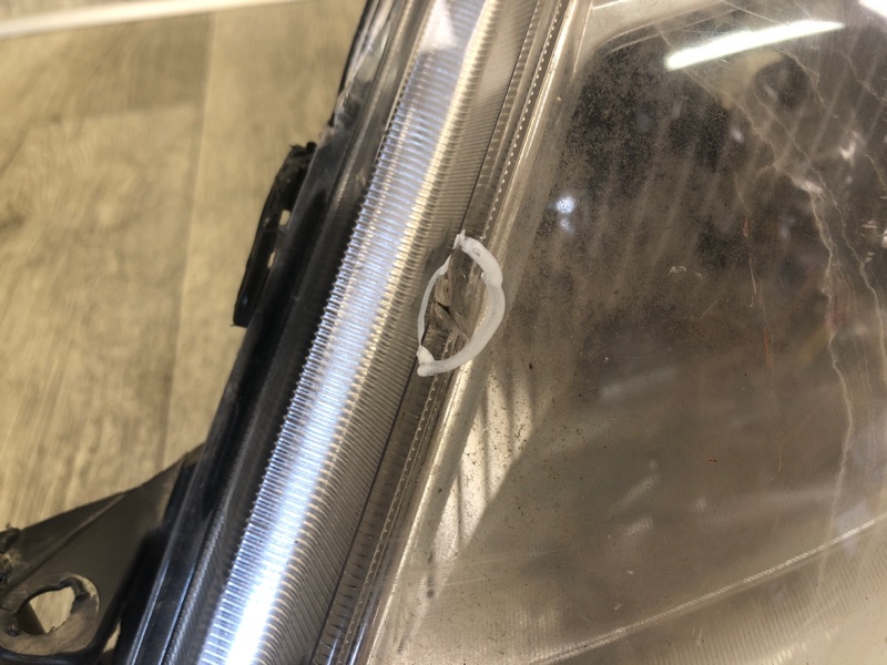 Фара передняя левая PRIUS - 20 03-11