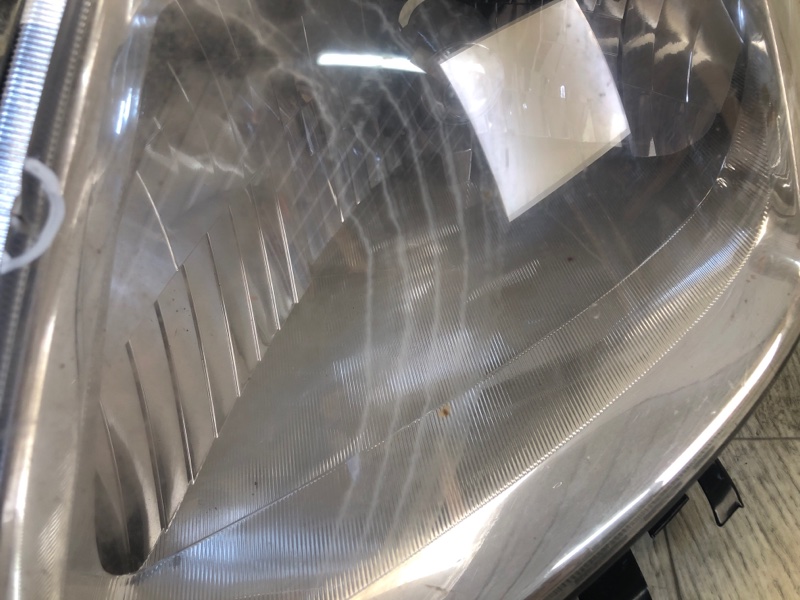 Фара передняя левая PRIUS - 20 03-11