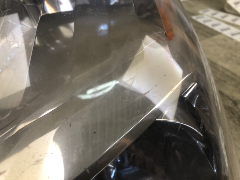 Фара передняя левая PRIUS - 20 03-11