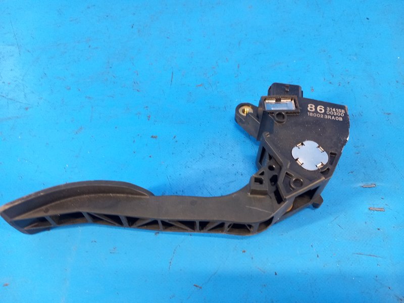 Педаль газа SENTRA B17 12-21 2015 B17 1.8 MRA8DE