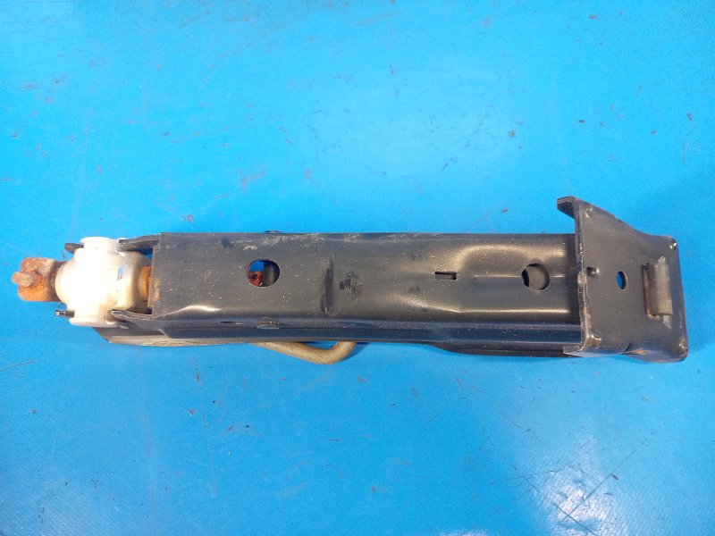 Домкрат CIVIC ES 00-05 2005 1.7 L D17A Домкрат CIVIC ES 00-05 2005 1.7 L D17A