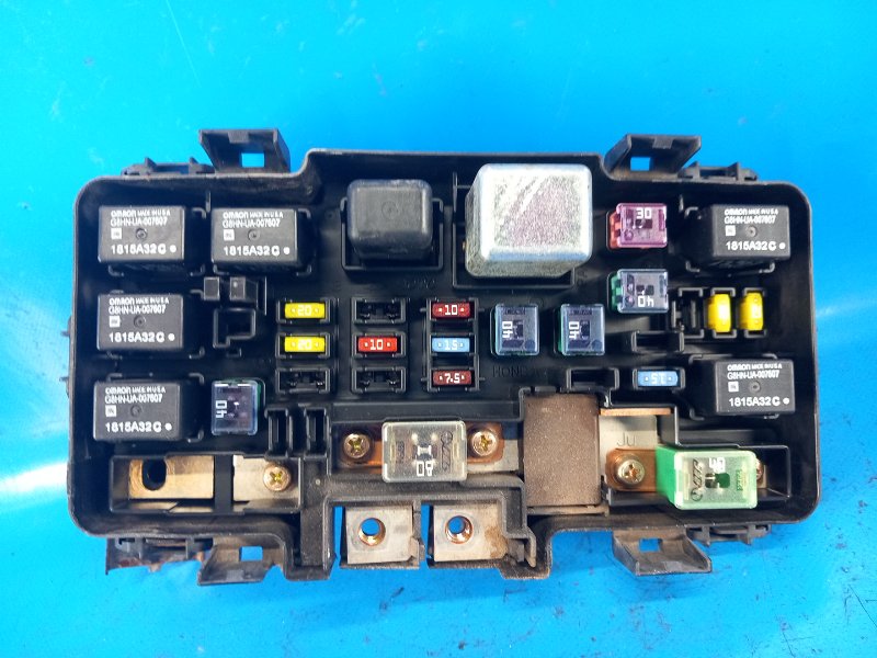 Блок предохранителей моторный отсек CIVIC ES 00-05 2005 1.7 L D17A