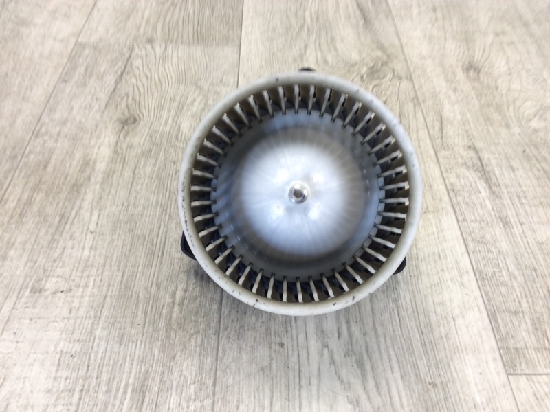 Запчасть моторчик печки MITSUBISHI OUTLANDER XL 05-13 2007 Внедорожник 3.0 6B31 7802A135 Б/У Моторчик печки MITSUBISHI OUTLANDER XL 05-13 2007 Внедорожник 3.0 6B31 7802A135 Б/У