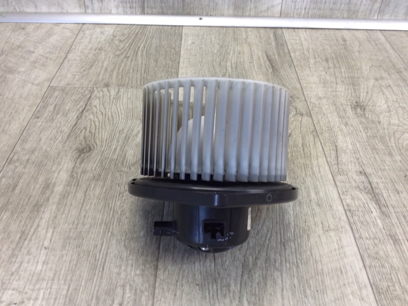 Моторчик печки OUTLANDER XL 05-13 2007 Внедорожник 3.0 6B31 Моторчик печки OUTLANDER XL 05-13 2007 Внедорожник 3.0 6B31