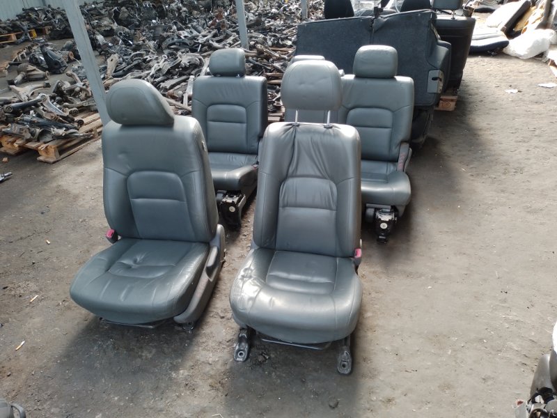 Сиденья комплект TOYOTA LAND CRUISER 200 08-21 Б/У