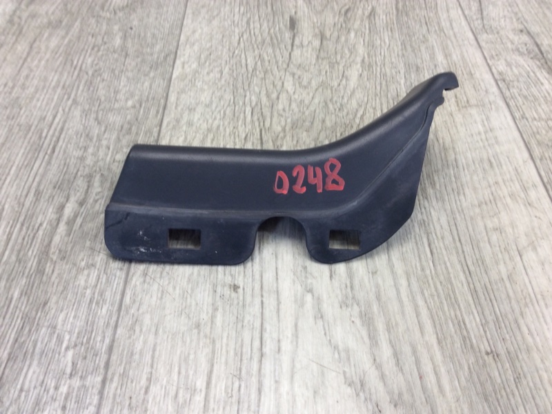 Накладка петли крышки багажника левая MITSUBISHI OUTLANDER XL 05-13 2007 Внедорожник 3.0 6B31 5817A047 Б/У