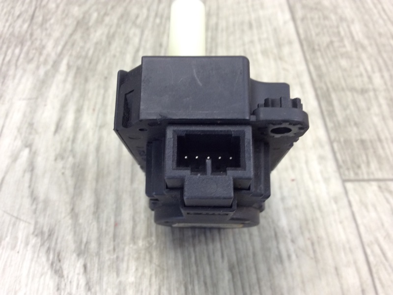 Моторчик заслонки печки MITSUBISHI OUTLANDER XL 05-13 Внедорожник 3.0 6B31