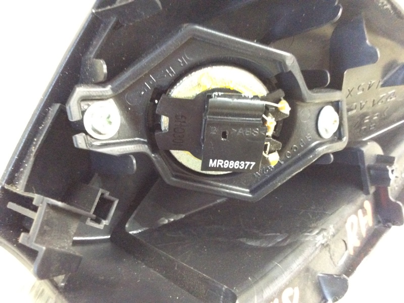 Динамик передний правый MITSUBISHI OUTLANDER XL 05-13 Внедорожник 3.0 6B31 Динамик передний правый MITSUBISHI OUTLANDER XL 05-13 Внедорожник 3.0 6B31