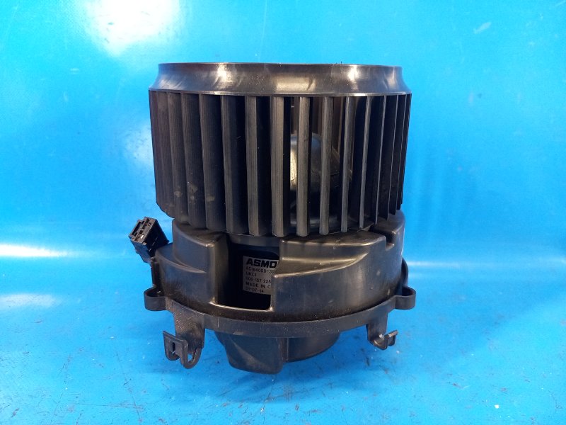 Запчасть моторчик печки MINI COOPER (F56) 14-18 2014 F56 B38M 1.5T 64 11 9 297 751 Б/У Моторчик печки MINI COOPER (F56) 14-18 2014 F56 B38M 1.5T 64 11 9 297 751 Б/У