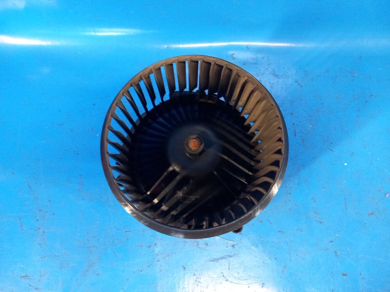 Моторчик печки COOPER (F56) 14-18 2014 F56 B38M 1.5T Моторчик печки COOPER (F56) 14-18 2014 F56 B38M 1.5T