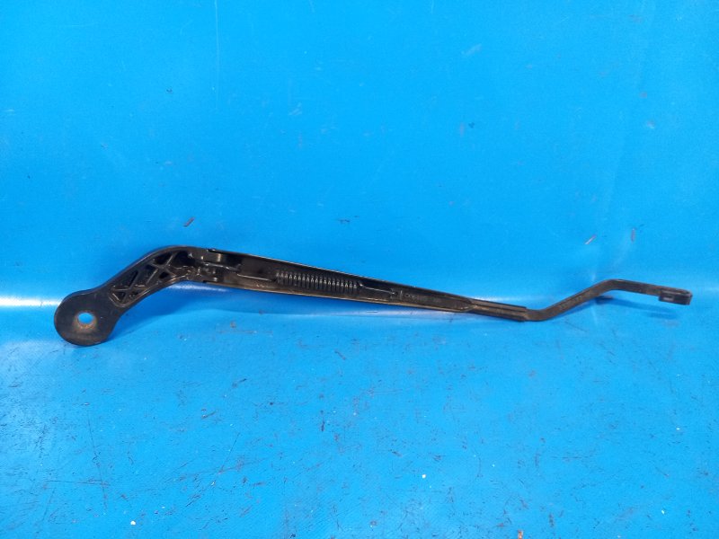 Поводок стеклоочистителя передний правый COOPER (F56) 14-18 2014 F56 B38M 1.5T