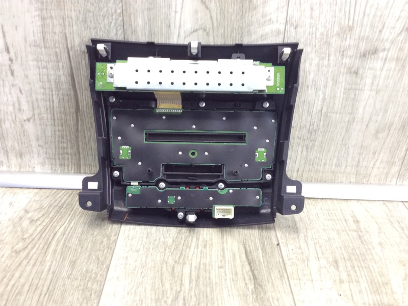 Блок управления мультимедиа OUTLANDER XL 05-13 2007 Внедорожник 3.0 6B31