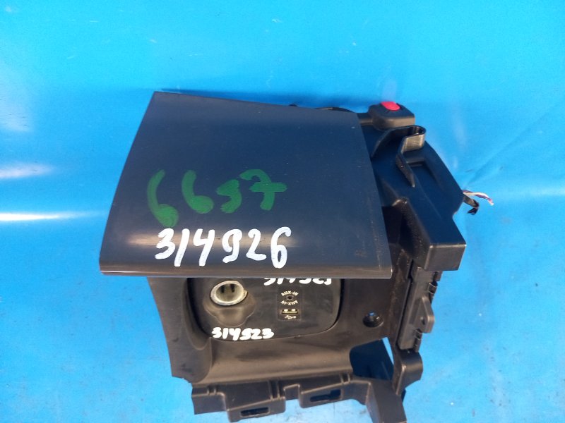 Накладка торпедо COOPER (F56) 14-18 2014 F56 B38M 1.5T