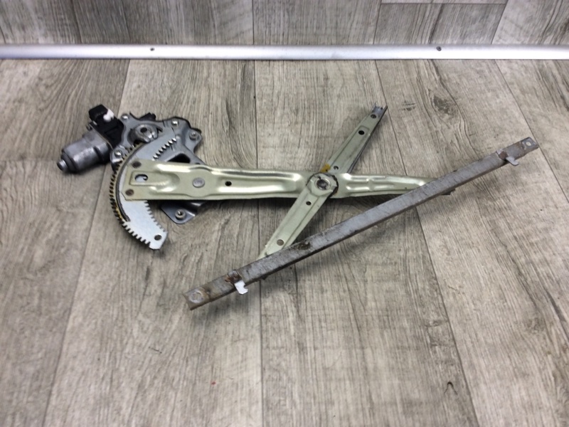 Стеклоподъемник передний правый OUTLANDER XL 05-13 2007 Внедорожник 3.0 6B31