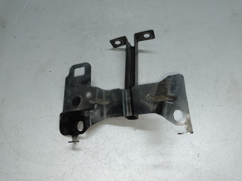 Кронштейн замка капота 6 GH 07-12 2008 2.5 L (L5-VE)