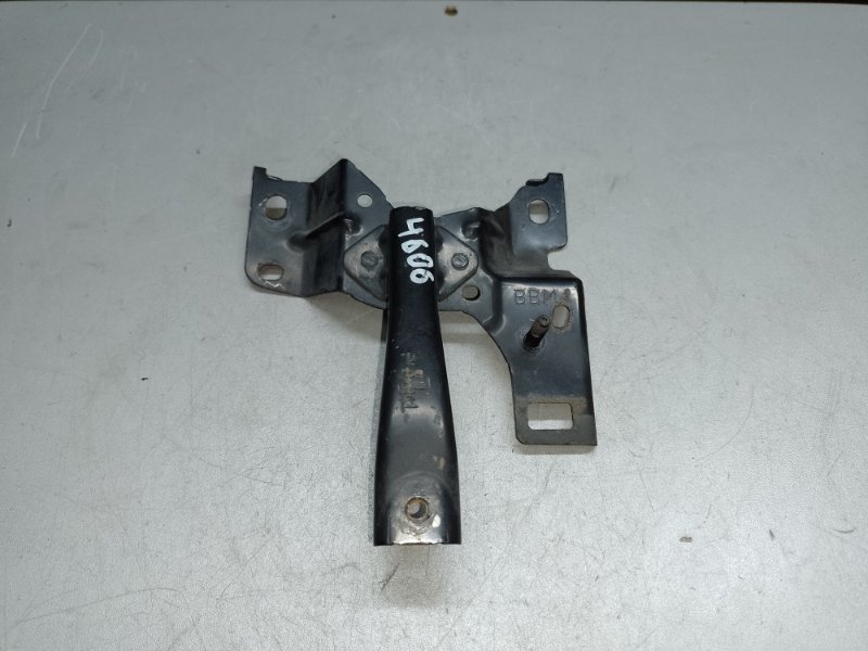Кронштейн замка капота MAZDA 3 BL 09-13 2009 2.5 L (L5-VE) BBM4-52-15Y Б/У